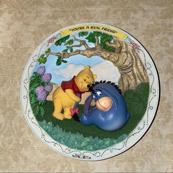 Vtg Disney 3D Winnie the Pooh “you’re a real friend” plate